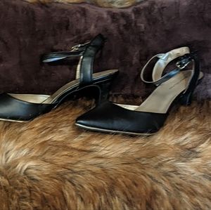 Woman Dressed up Herls